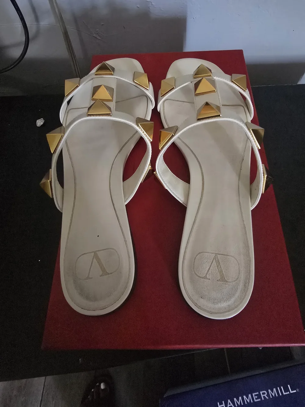 Valentino White Leather Slide Sandals with Gold Pyramid Studs - Picture 3 of 6